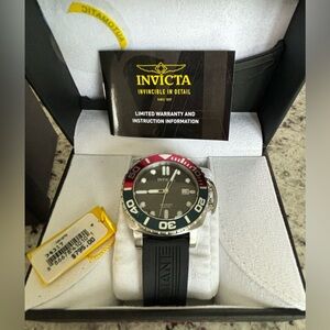 Invicta Pro Diver Men Automatic. Case 48 mm. Water Resistant 100m. Like new